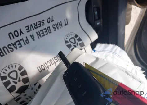 2022 Toyota Corolla Le z USA, uszkodzony, nr VIN 5YFEPMAE1NP383866